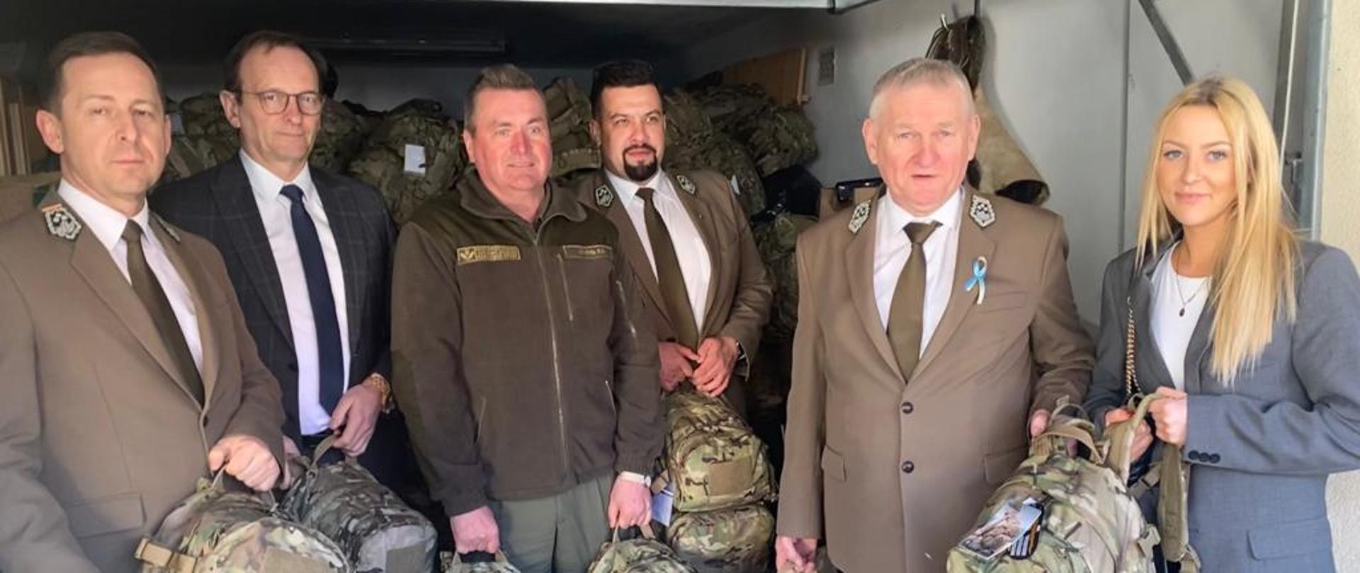 Ogólnopolska akcja Plecak dla Ukrainy z udziałem Wiceministra Edwarda Siarki 