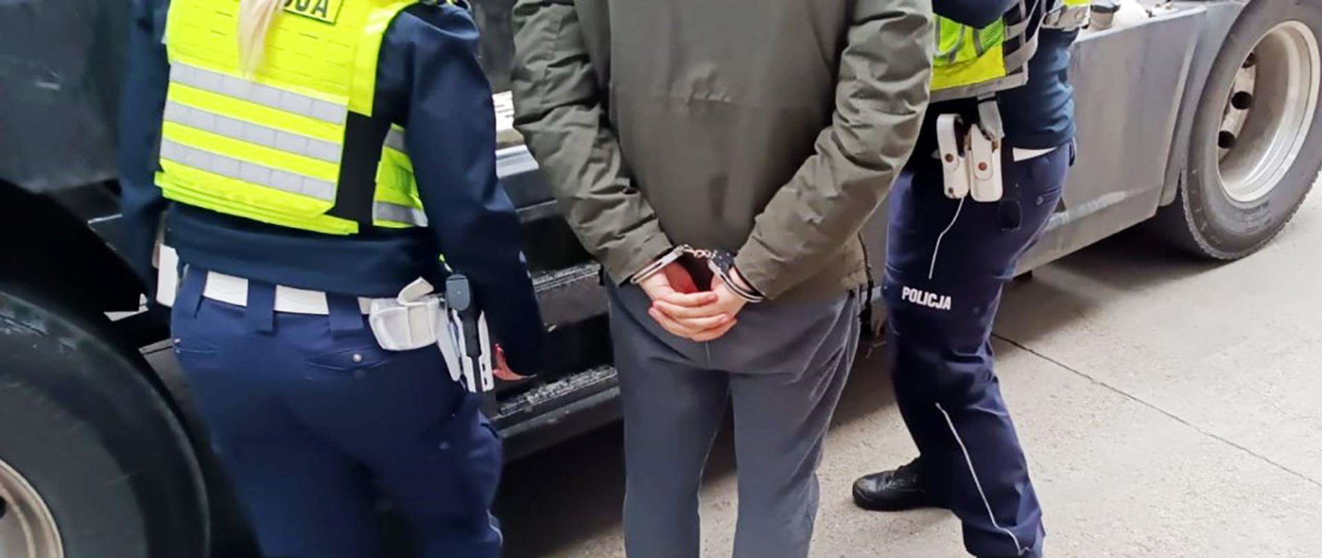 Białoruski kierowca przekazany do dalszych czynności funkcjonariuszom Policji

