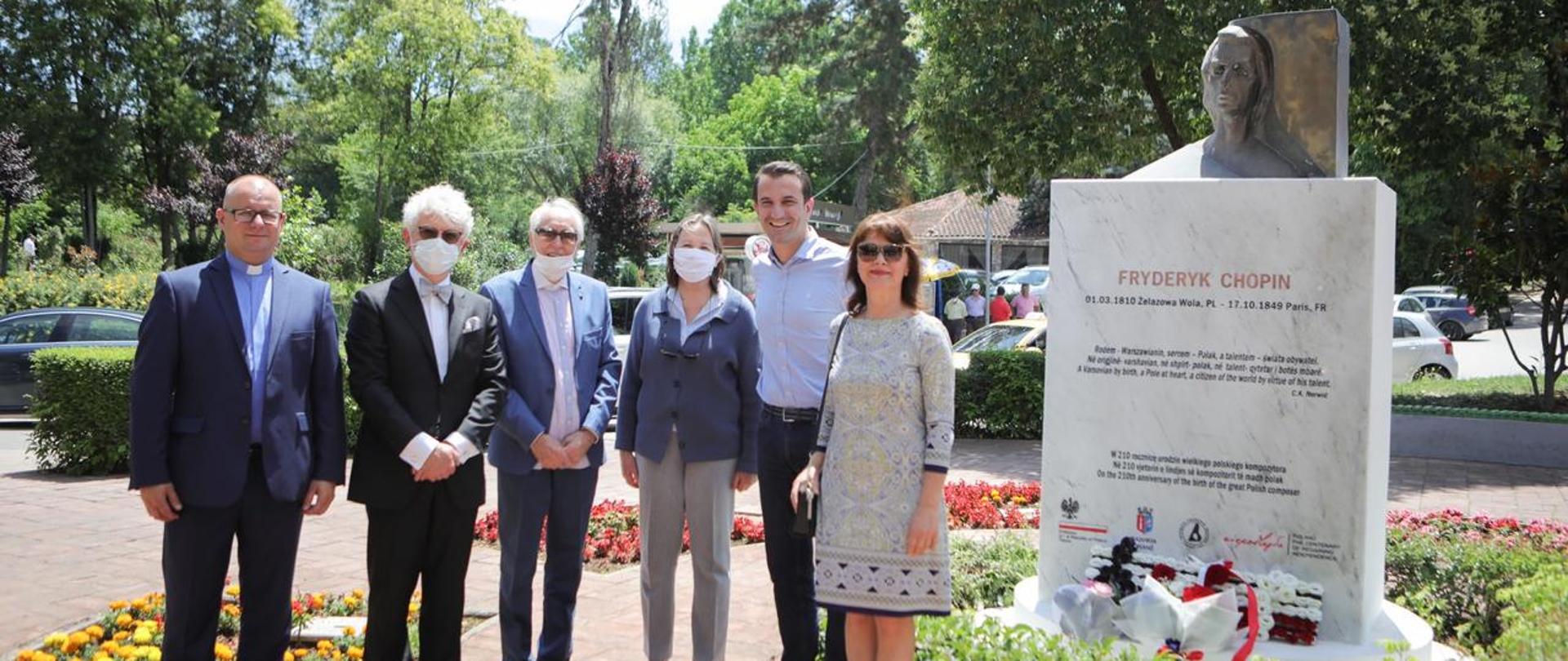 Odsłonięcie zrewitalizowanego pomnika polskiego kompozytora F. Chopina 