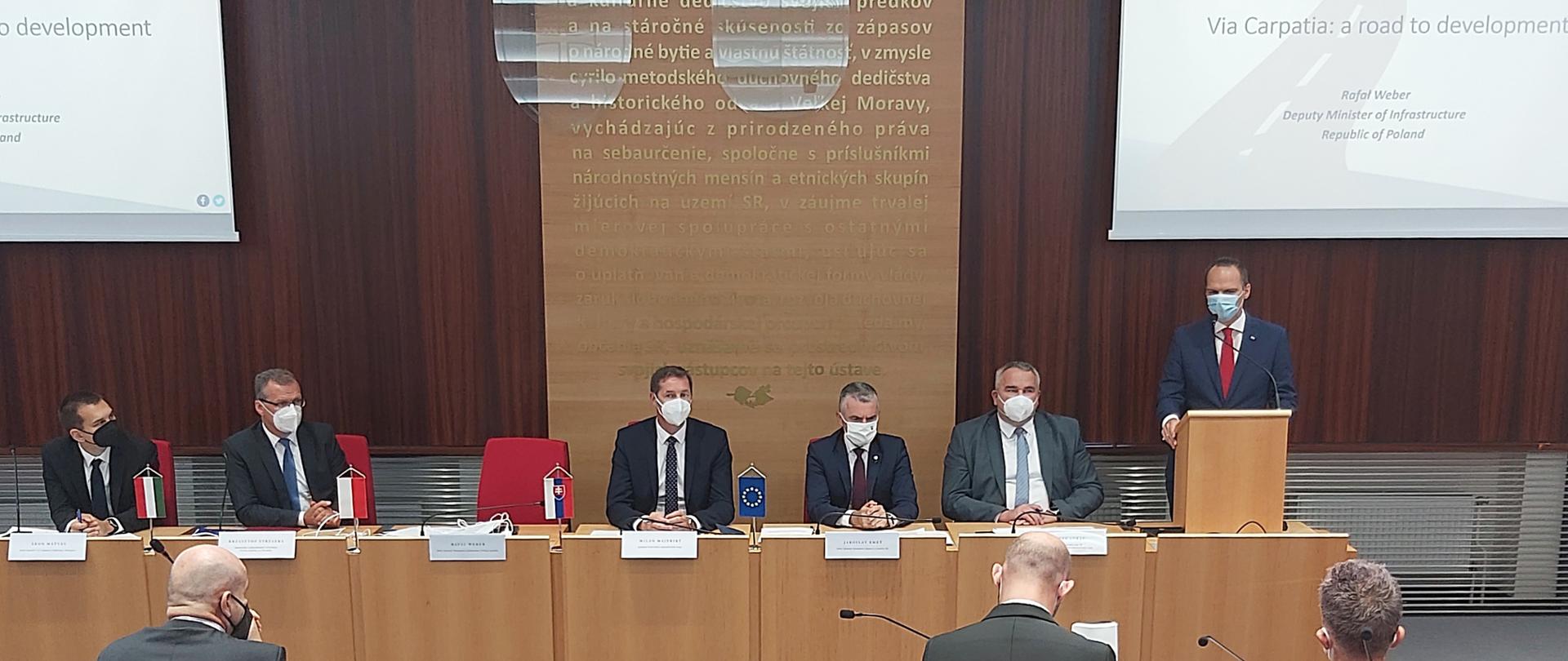 Rozmowy o szlaku Via Carpatia na Słowacji