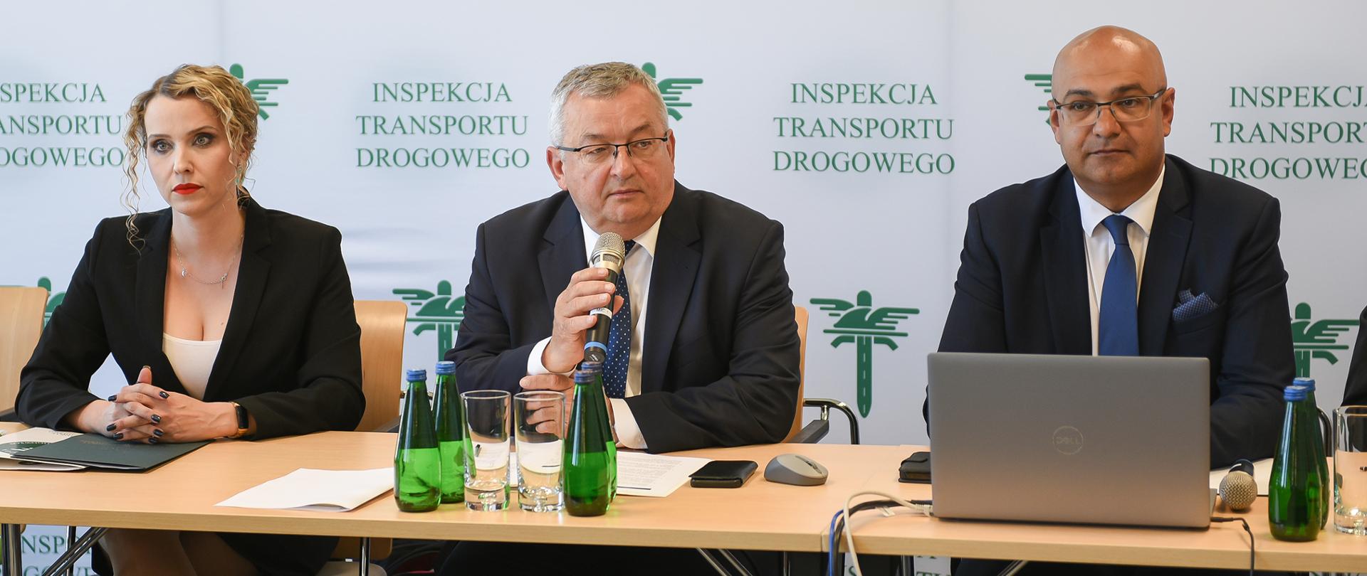 Stały dialog Ministerstwa Infrastruktury z branżą transportową