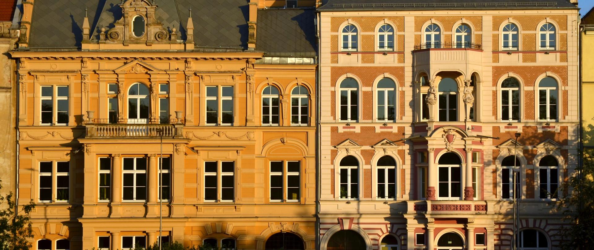 PSM Podwale - fasady budynków szkoły