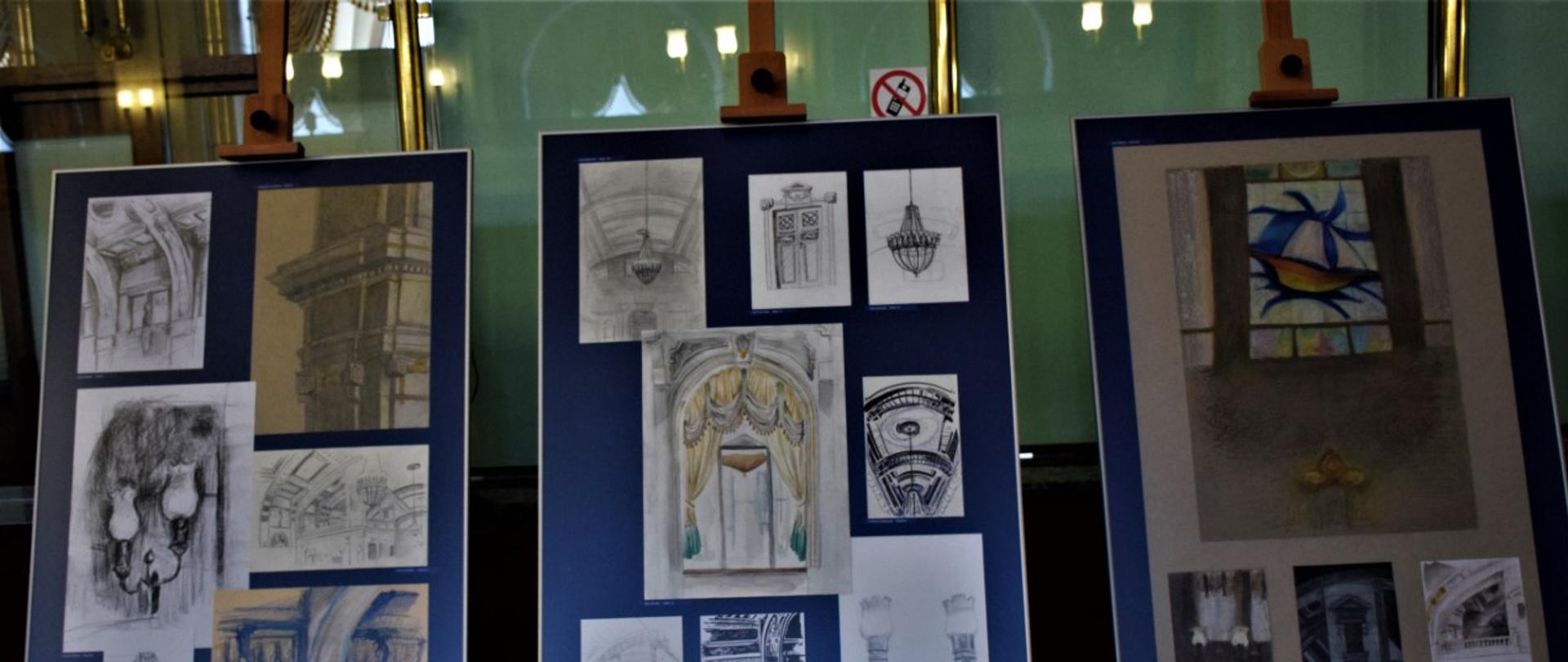 Trzy skomponowane plansze ze szkicami wykonanymi ołówkiem oraz barwne rysunki i prace malarskie w technice pasteli przedstawiające elementy architektoniczne.