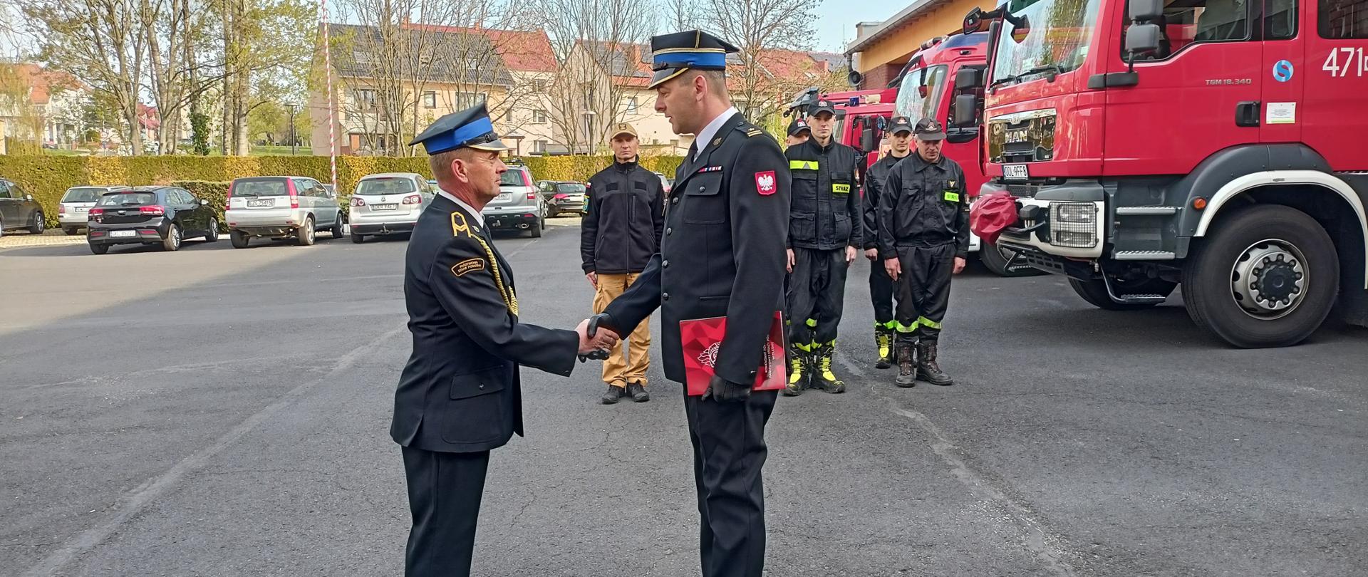Przejście na zaopatrzenie emerytalne.