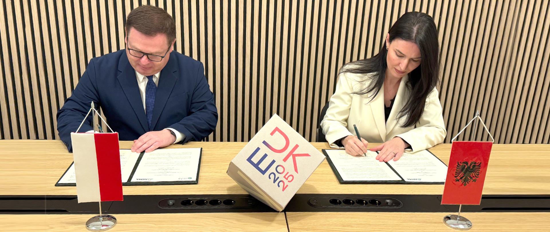 MRiRW_zaprasza_do_wypełnienia_ankiet_slider