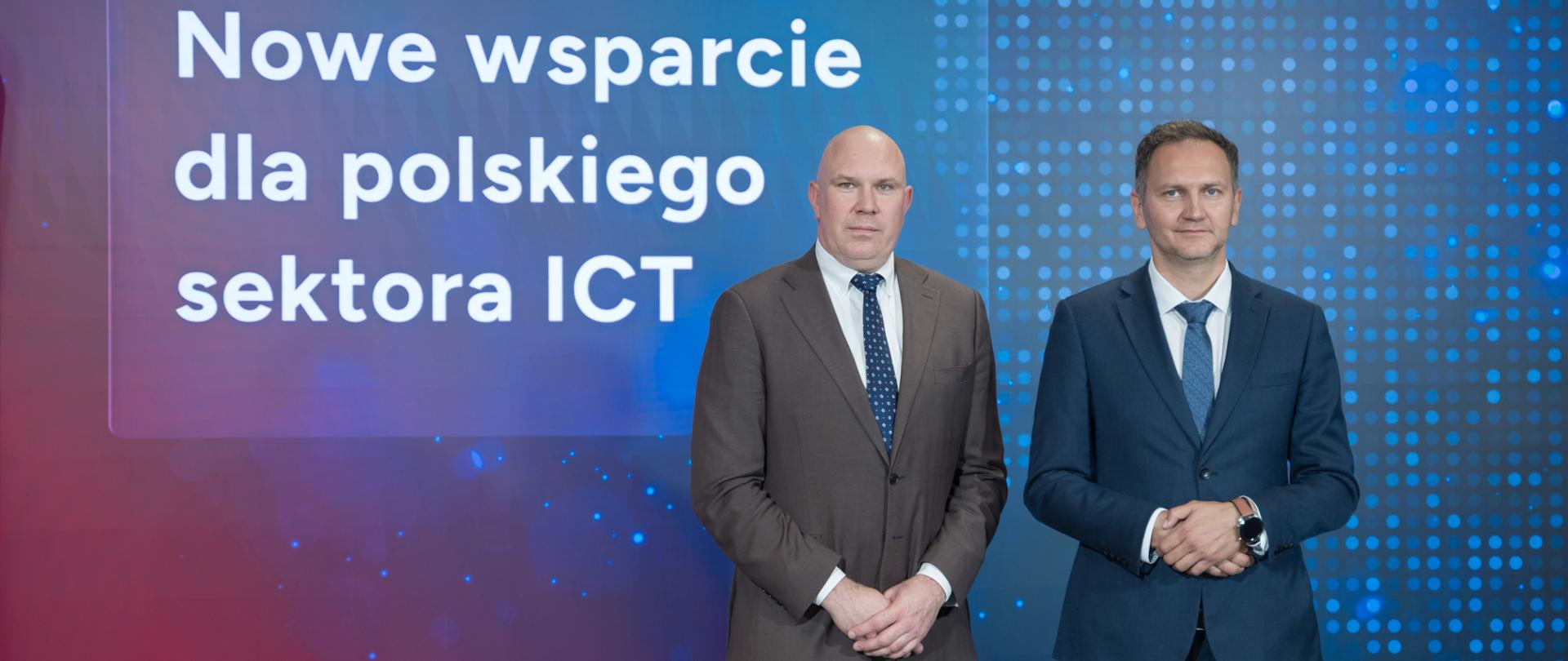 Minister Rafał Rosiński i Dyrektor Departamentu GovTech Polska Krystian Olchowik podczas konferencji ict.gov.pl