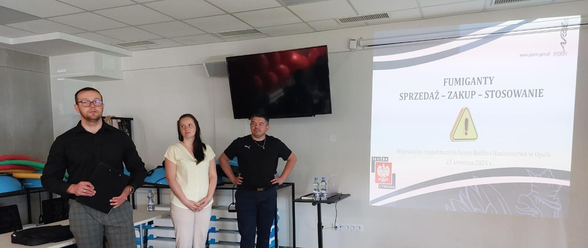 Zdjęcie przedstawia przebieg szkolenia rolników w Hali Sportowej KOTWICA w Praszce