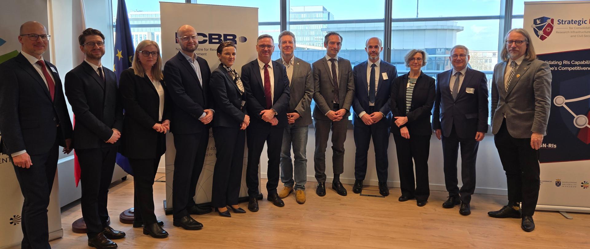 Tytuł: Infrastruktury badawcze a suwerenność technologiczna Europy z MNiSW, SOLARIS i KE.