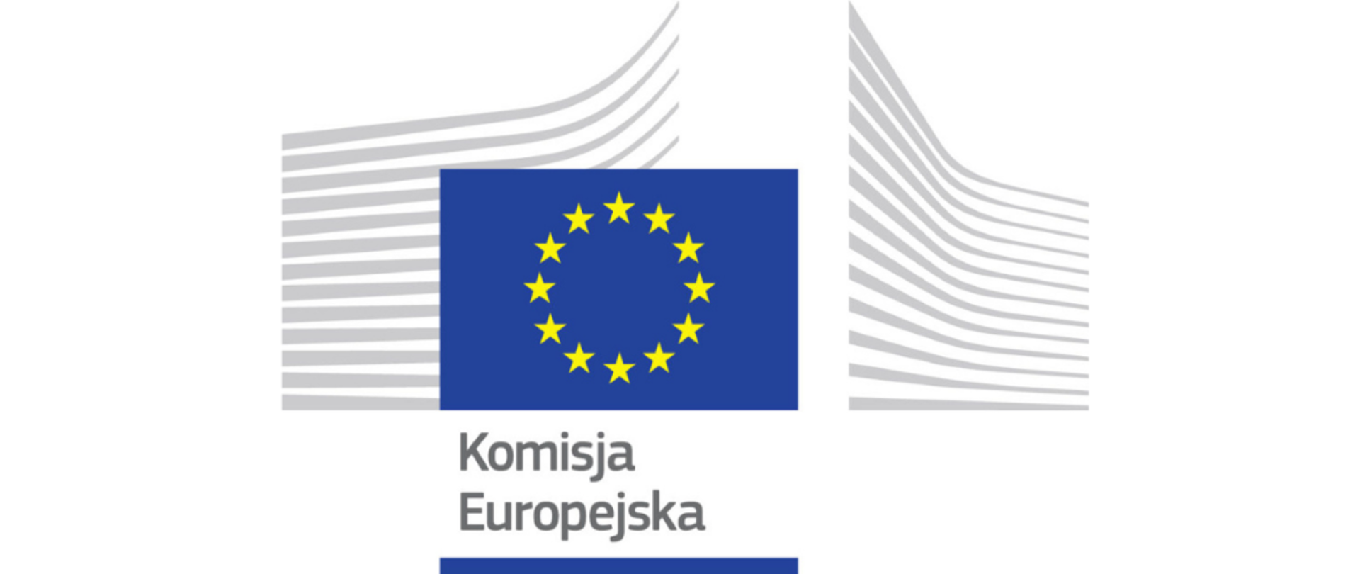 Na zdjęciu widoczna jest flaga Unii Europejskiej na tle szarych pasów. Pod spodem widnieje napis Komisja Europejska. Jest to logo Komisji Europejskiej 