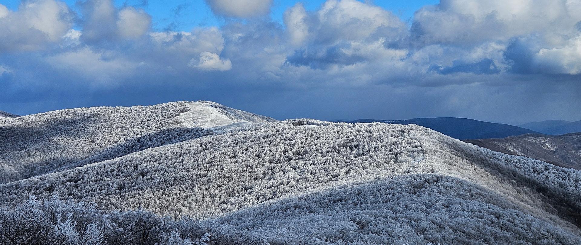 Widok na Dziurkowiec