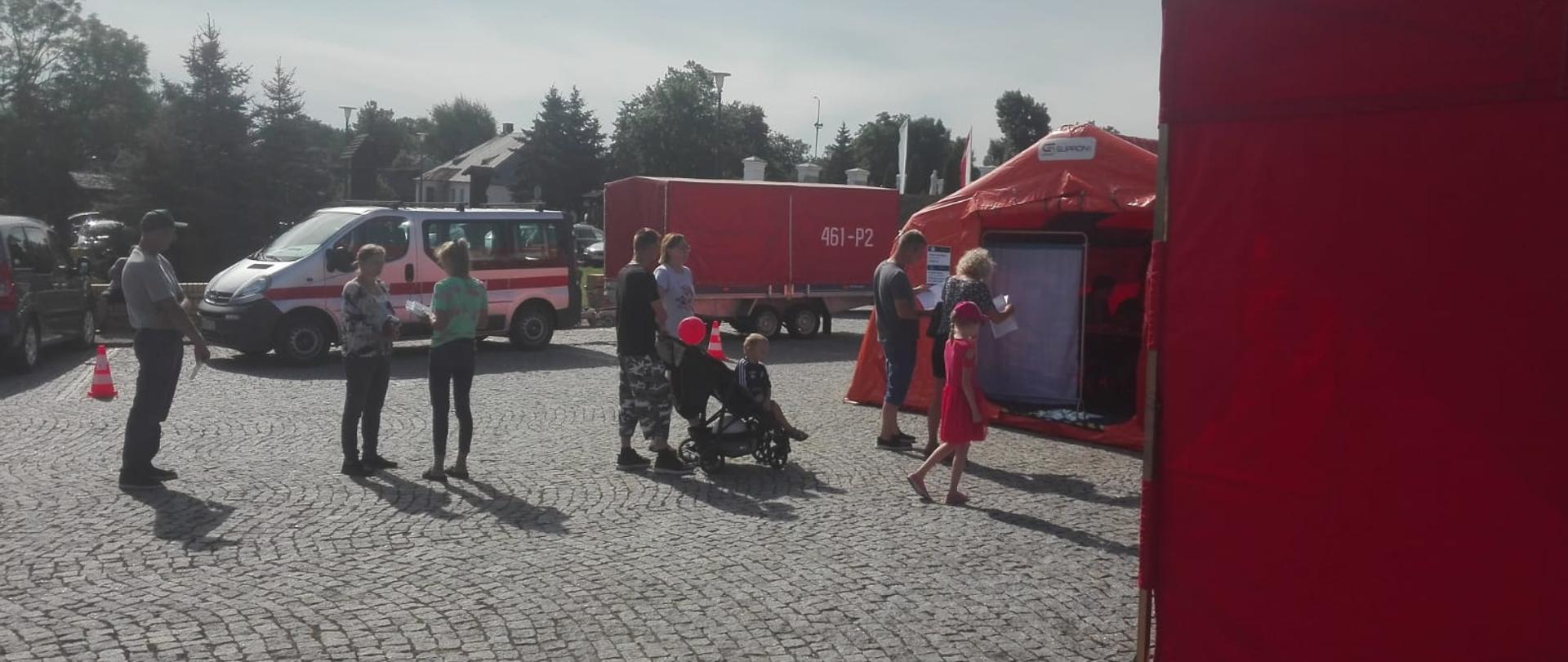 punkt szczepień przeciw wirusowi SARS-CoV2 przy kościele parafialnym w Sejnach