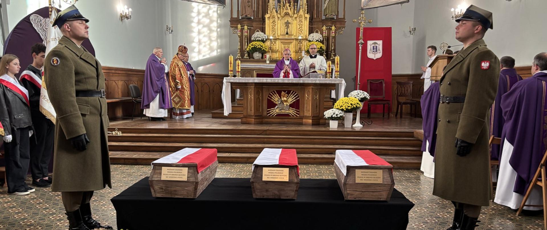 14 listopada 2025 r., w Mościskach na Ukrainie odbyła się ceremonia pogrzebowa żołnierzy Wojska Polskiego, którzy walcząc z niemieckim najeźdźcą w rejonie Lwowa we wrześniu 1939 r. polegli w obronie Ojczyzny.