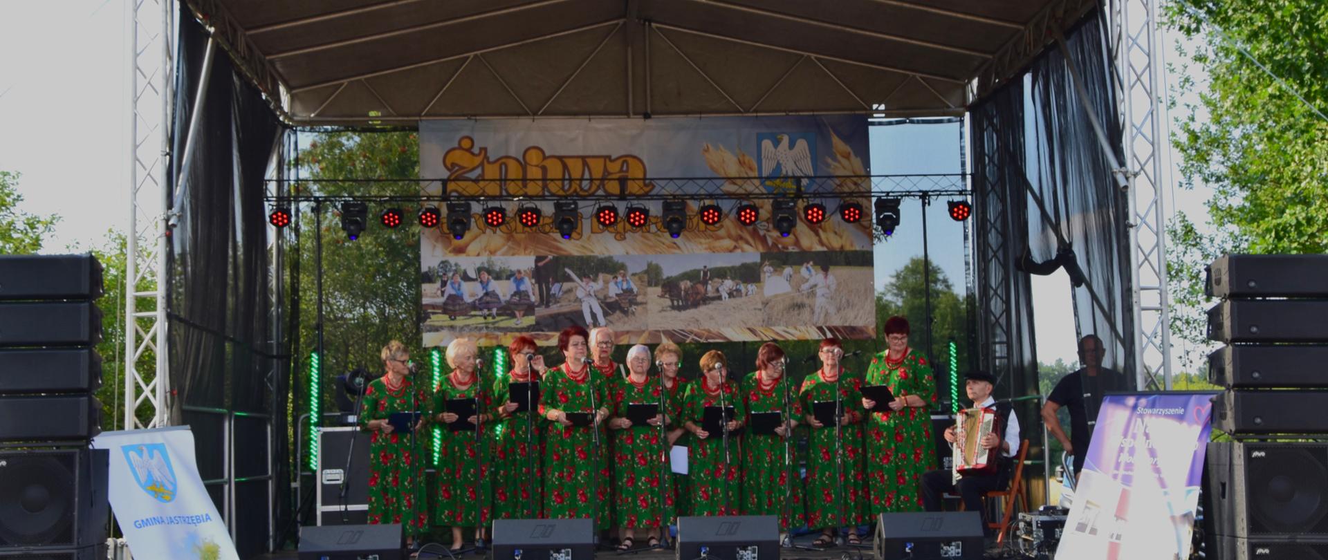 Tradycyjne żniwa w Wolskiej Dąbrowie