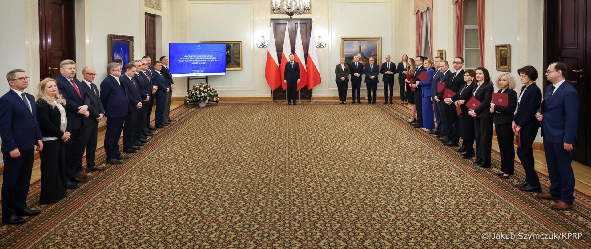 Government representatives appointed to the Social Dialogue Council.