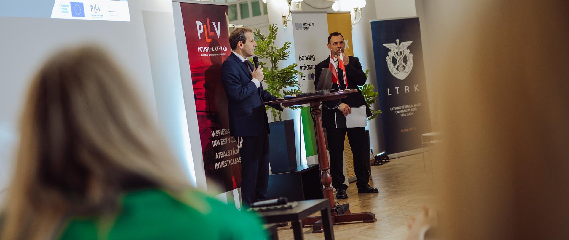 Tomasz Szeratics w trakcie wystąpienia podczas konferencji Gateway to Poland.