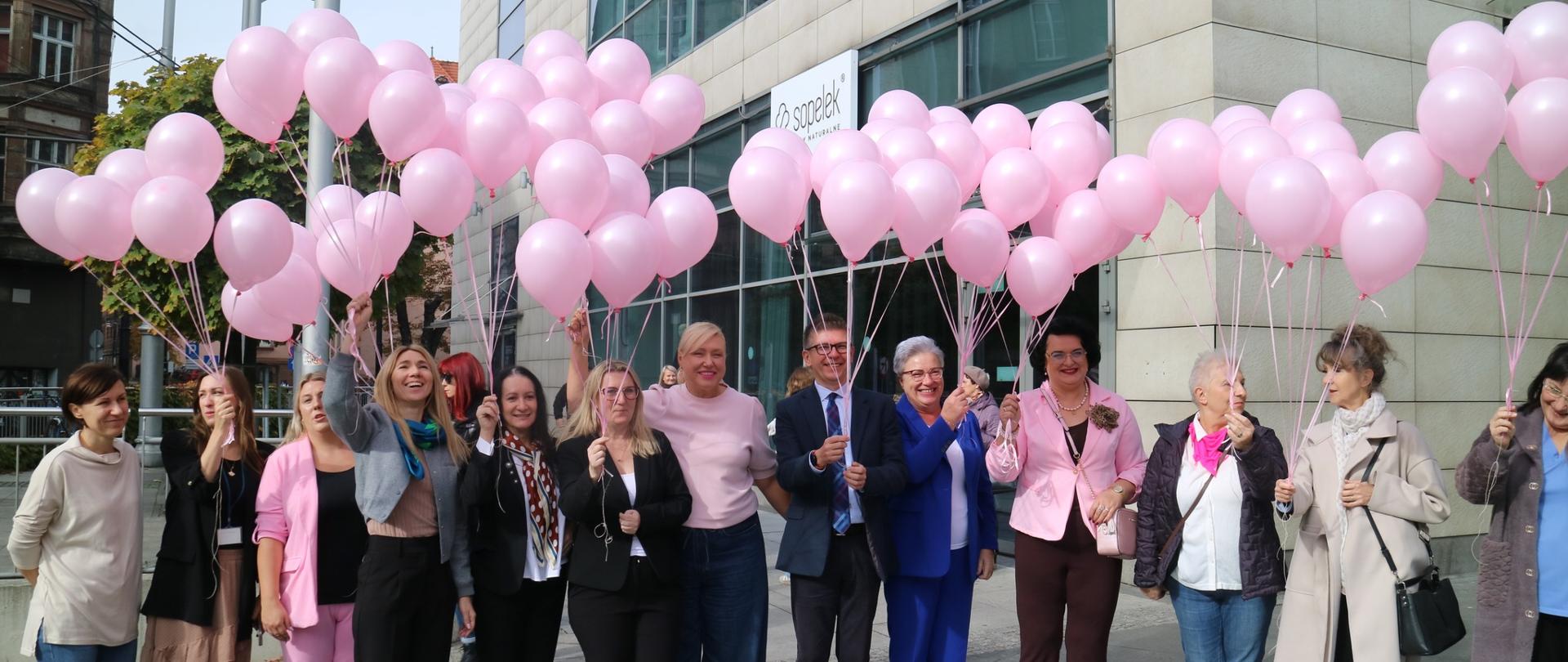 Akcja profilaktyczna "Jesień ze zdrowiem" na terenie CH Agora Bytom