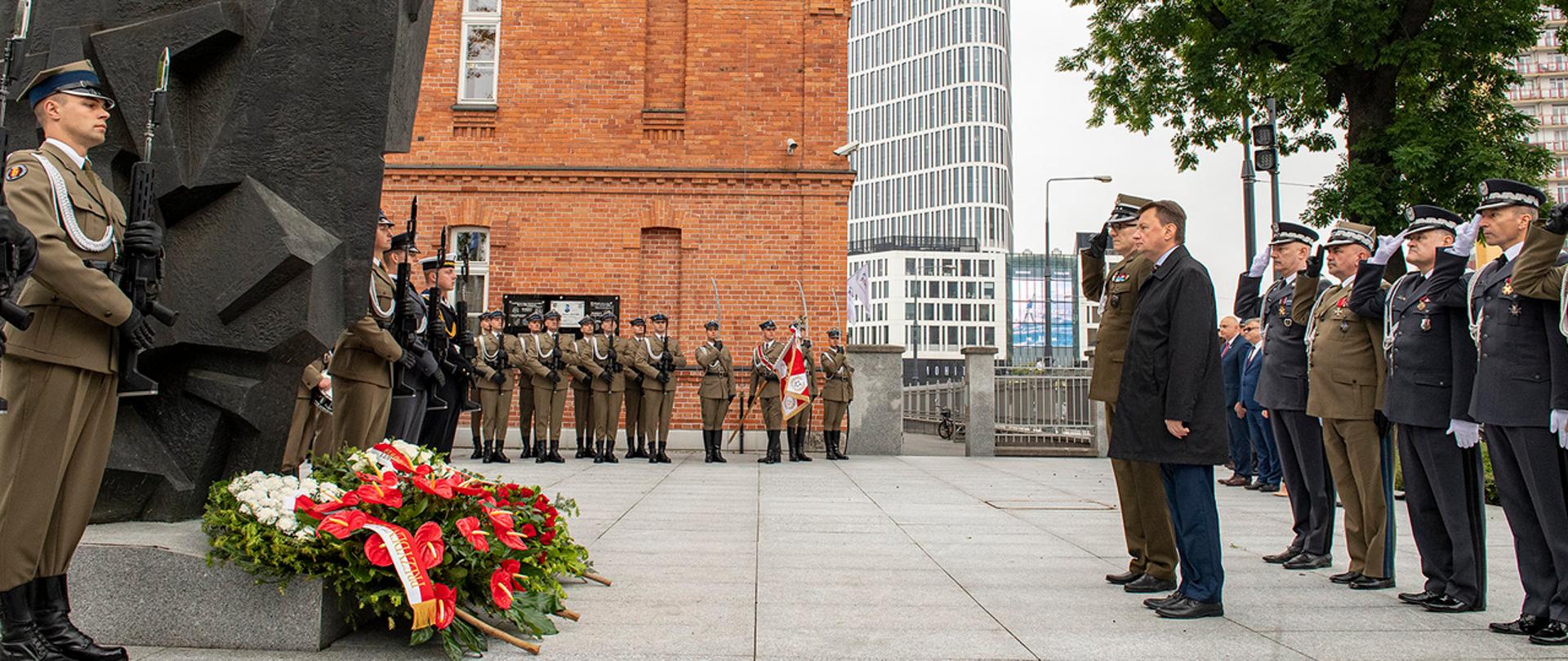 47957037312_8baa63cb9d_h_(2)1