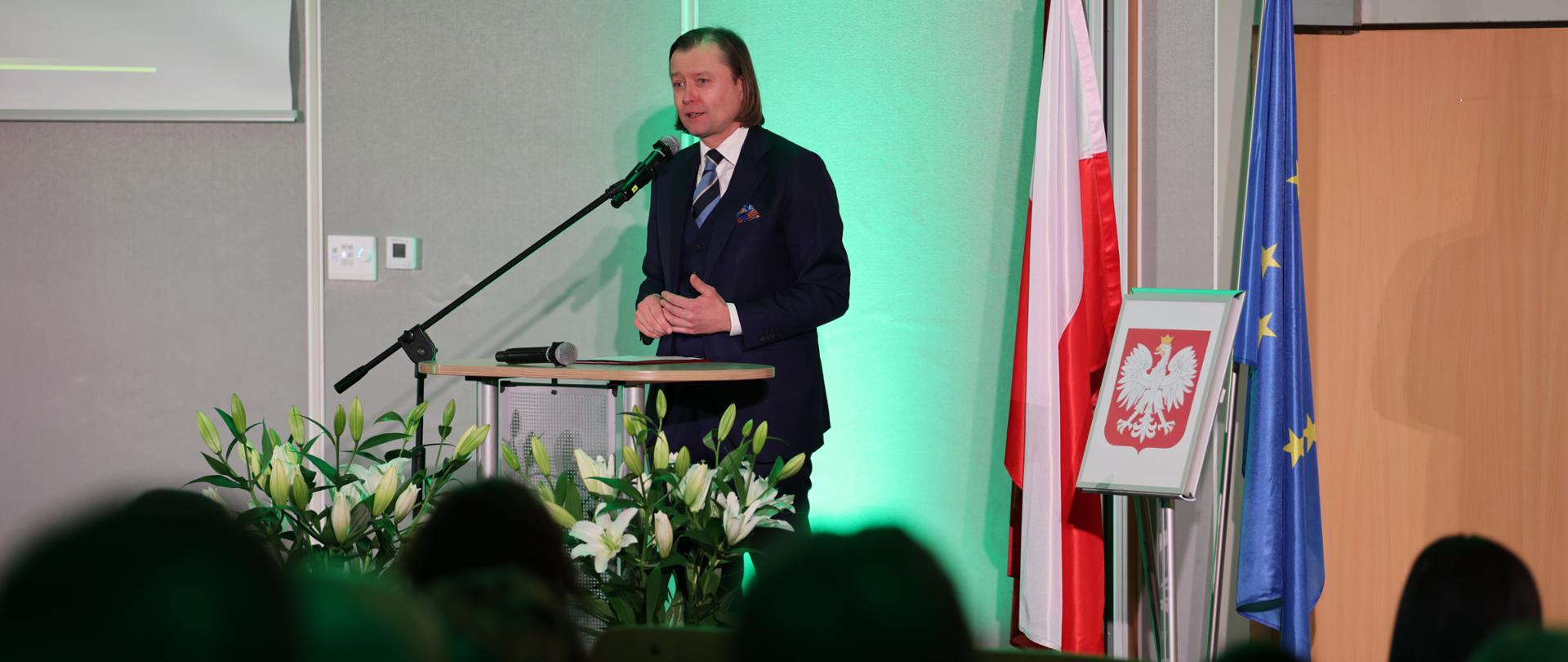 To Ludzie tworzą kolej i doświadczenia podróżnych