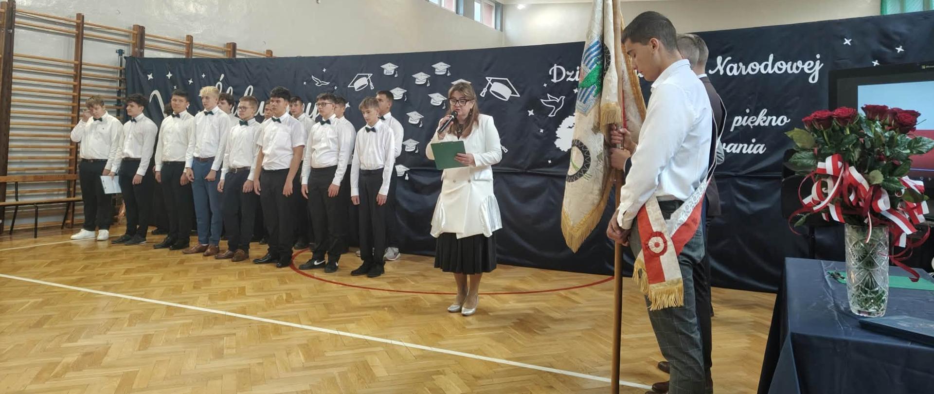 Ślubowanie uczniów klasy I z obchodami Dnia Edukacji Narodowej