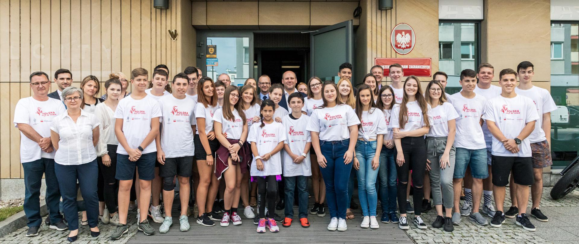 „Polska jest w Tobie” – sekretarz stanu Szymon Szynkowski vel Sęk spotkał się z młodzieżą polonijną