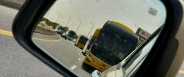Konwój autokarów z ewakuowanymi polskimi obywatelami z rejonu bliskiego wschodu przez lotnisko w Rijadzie i Maskacie