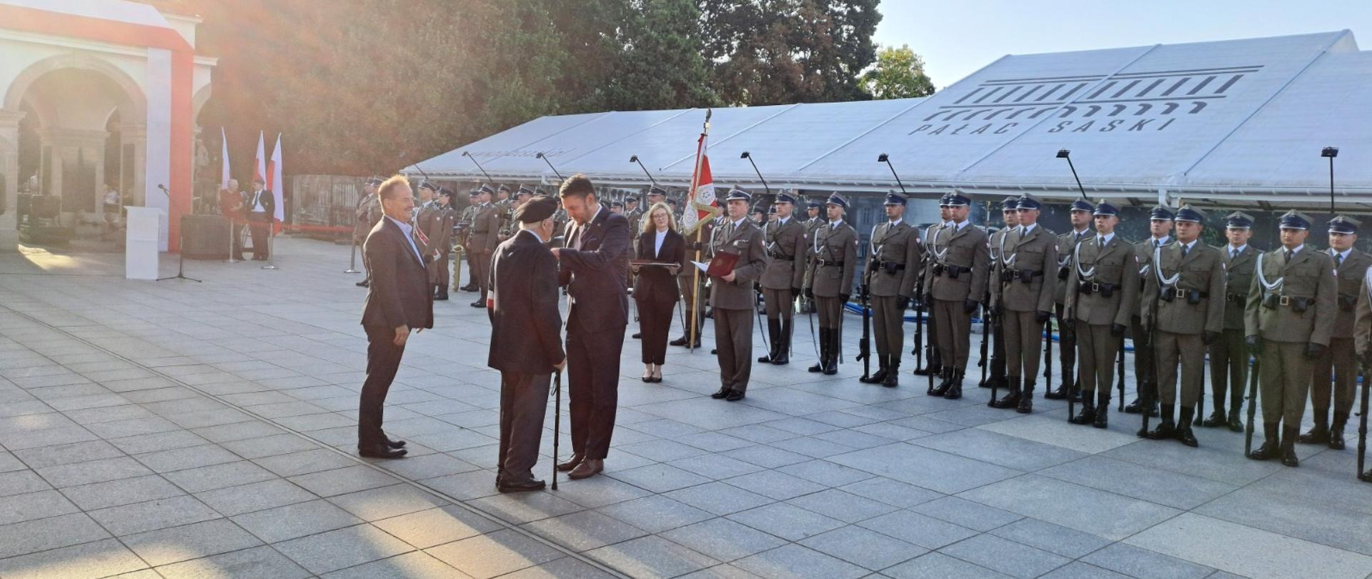 Dzień Weterana 1.09, Warszawa, wręczanie odznaczeń