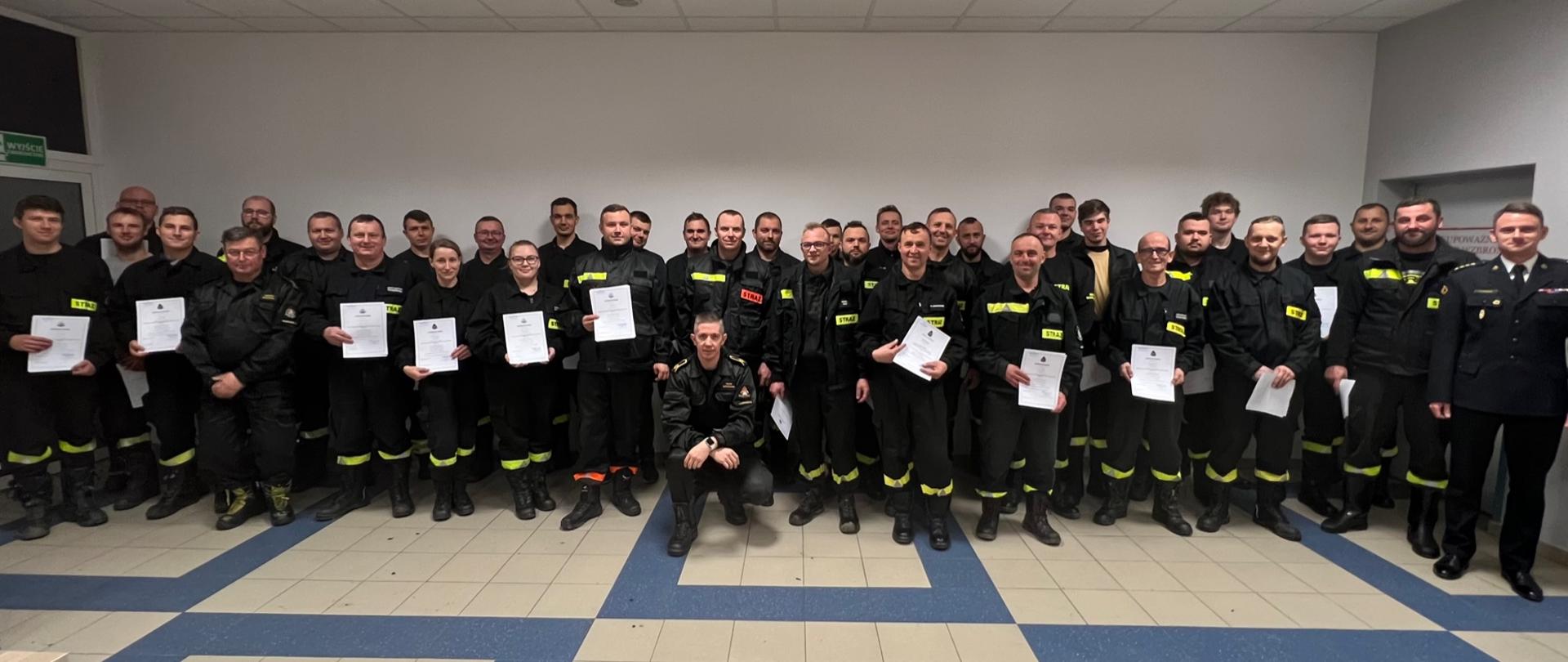 Szkolenie podstawowe strażaka ratownika OSP - zdjęcie wspólne.