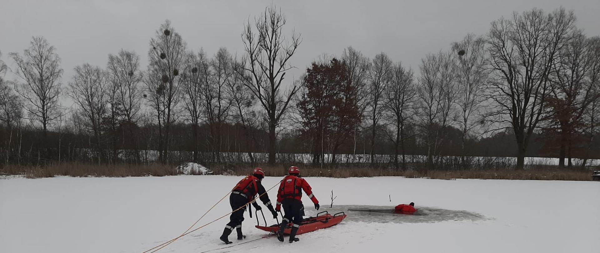 Ćwiczenia z ratownictwa lodowego