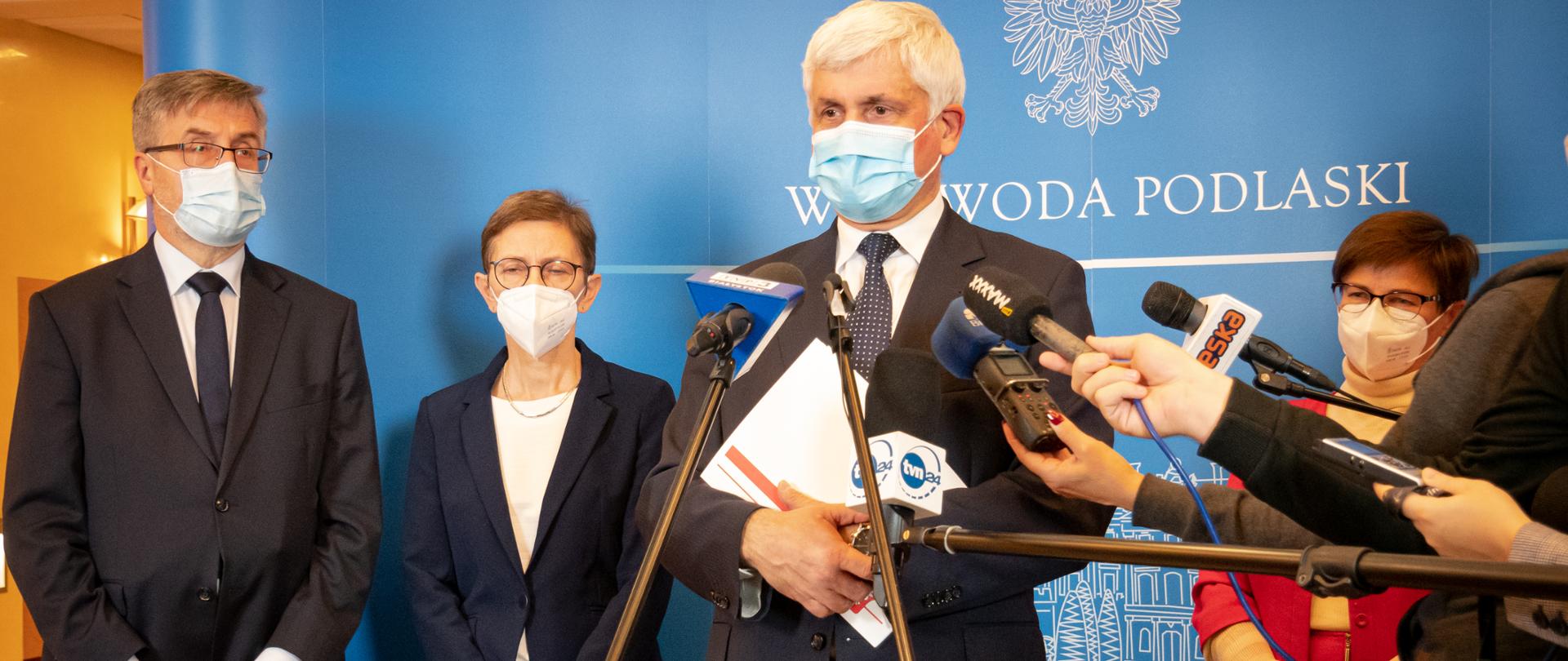 Zła sytuacja epidemiczna w Podlaskiem - apel do mieszkańców o szczepienia i przestrzeganie zasad sanitarnych