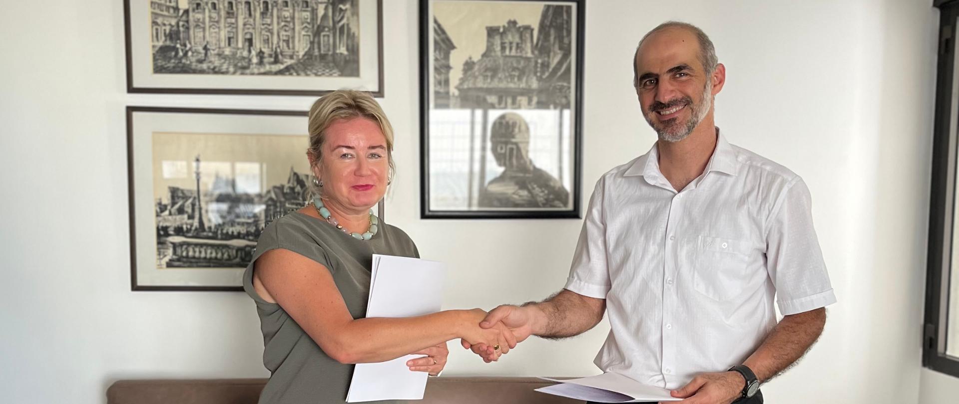 Uczestnicy spotkania. Na zdjęciu ambasador RP w Libanie Aleksandra Bukowska-McCabe