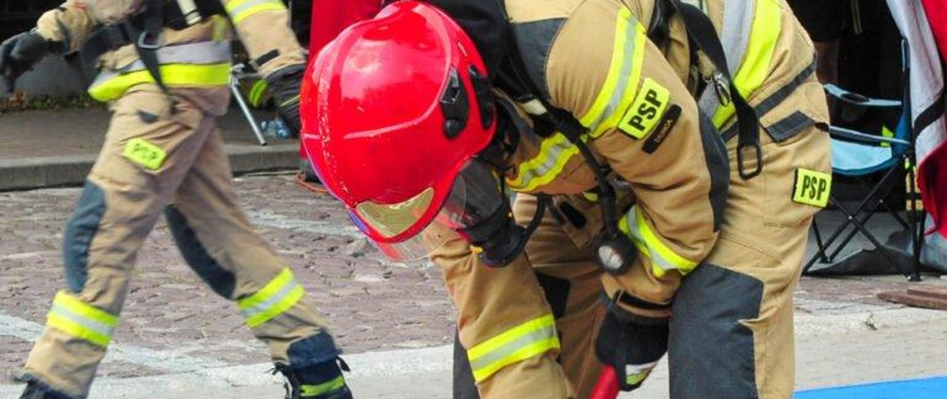 Strażacy podczas zawodów