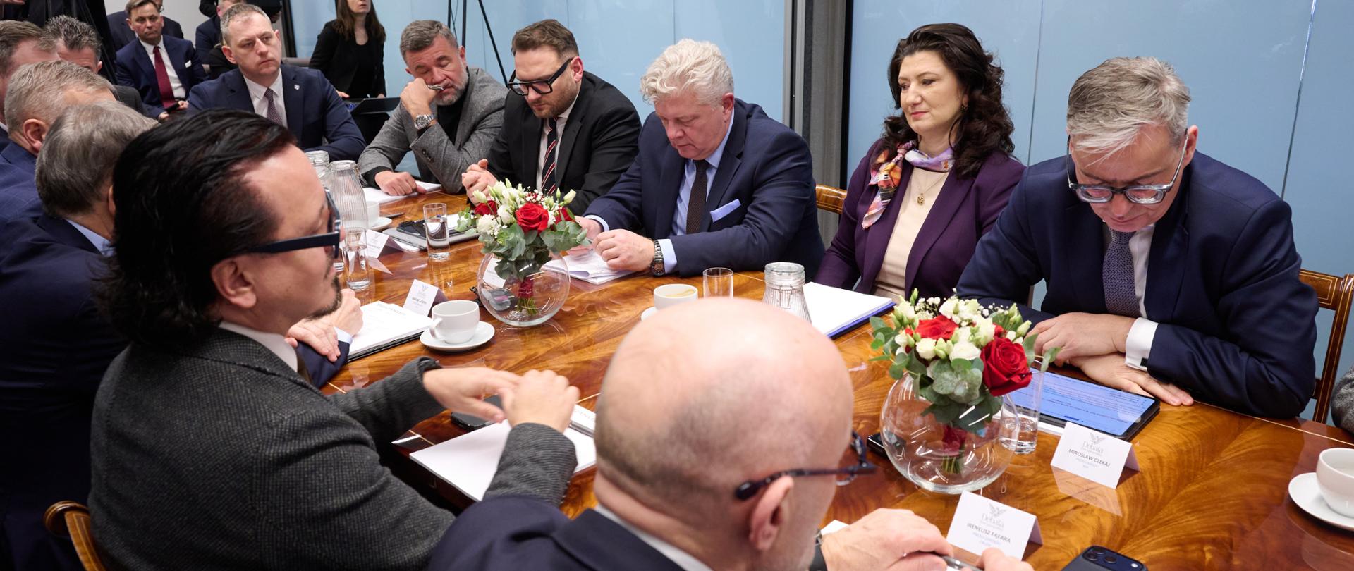 Debata „Rzeczpospolitej”: Local content i budowa marki „Polska”, fot. „Rzeczpospolita”, Cezary Piwowarski
