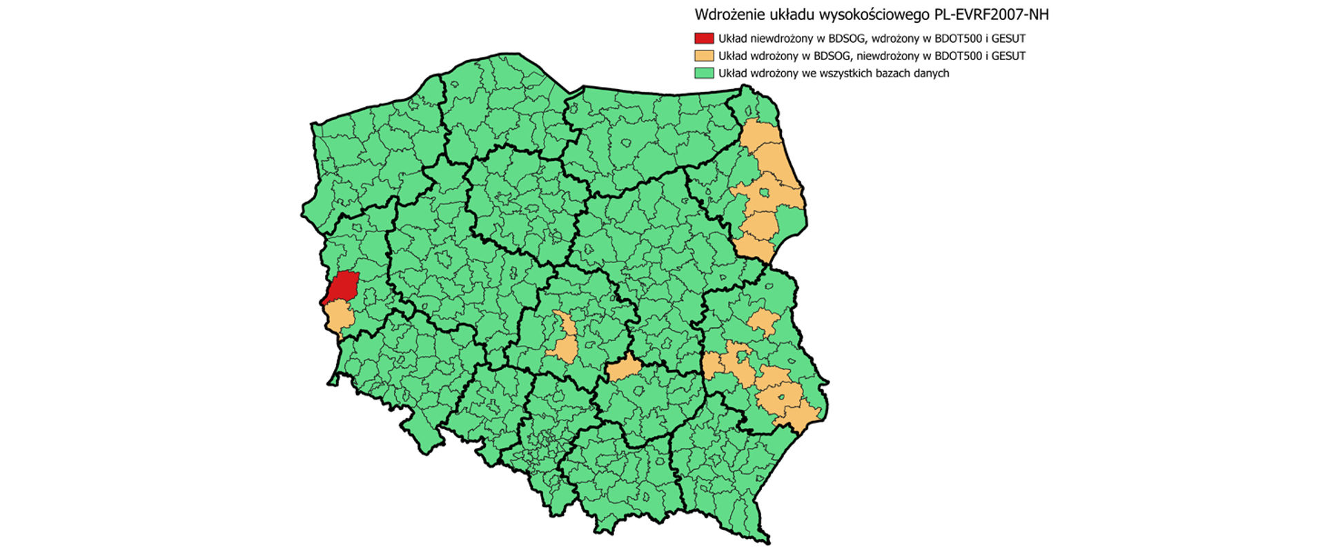 Ilustracja przedstawia mapę Polski obrazującą stan wdrożenia układu wysokościowego PL-EVRF2007-NH w baz danych w poszczególnych powiatach kraju.