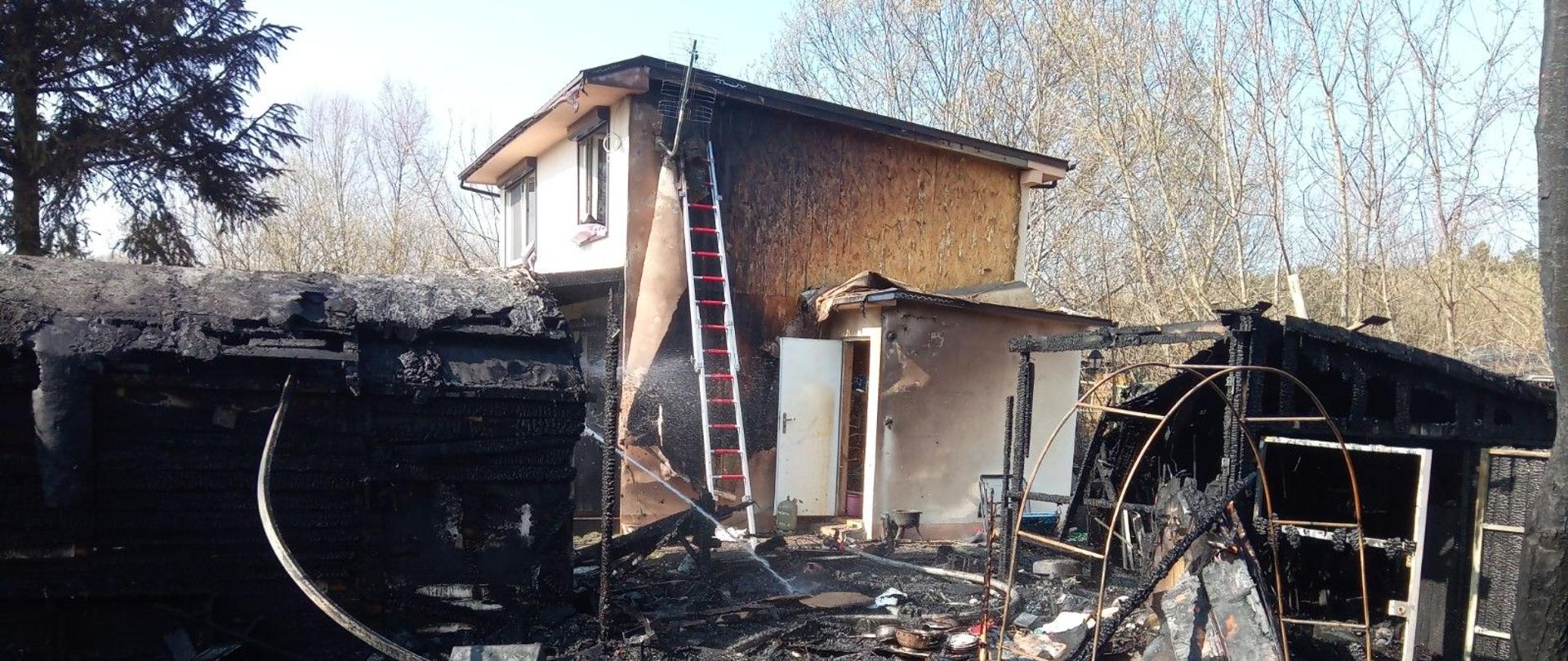 Pożar domku letniskowego