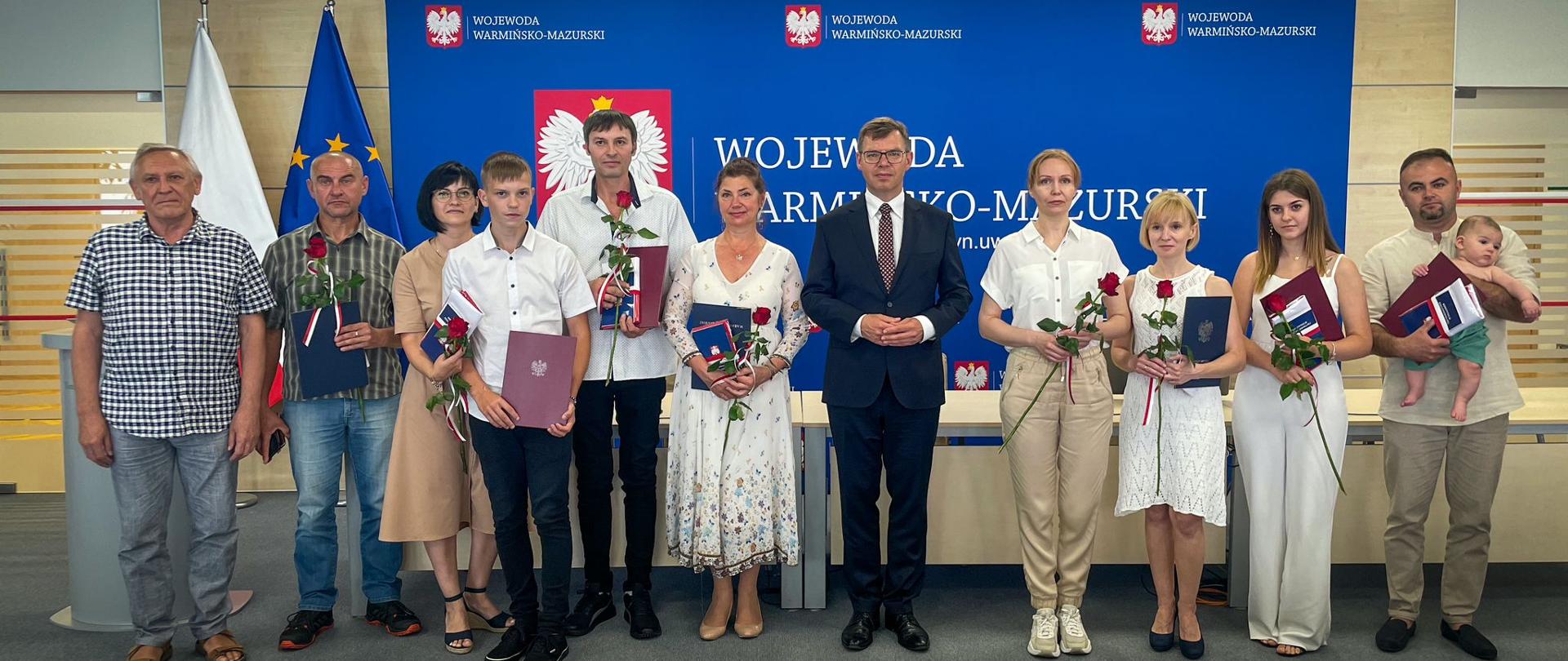Pokochali Polskę i tu chcą budować swoją przyszłość - Wojewoda wręczył obywatelstwa