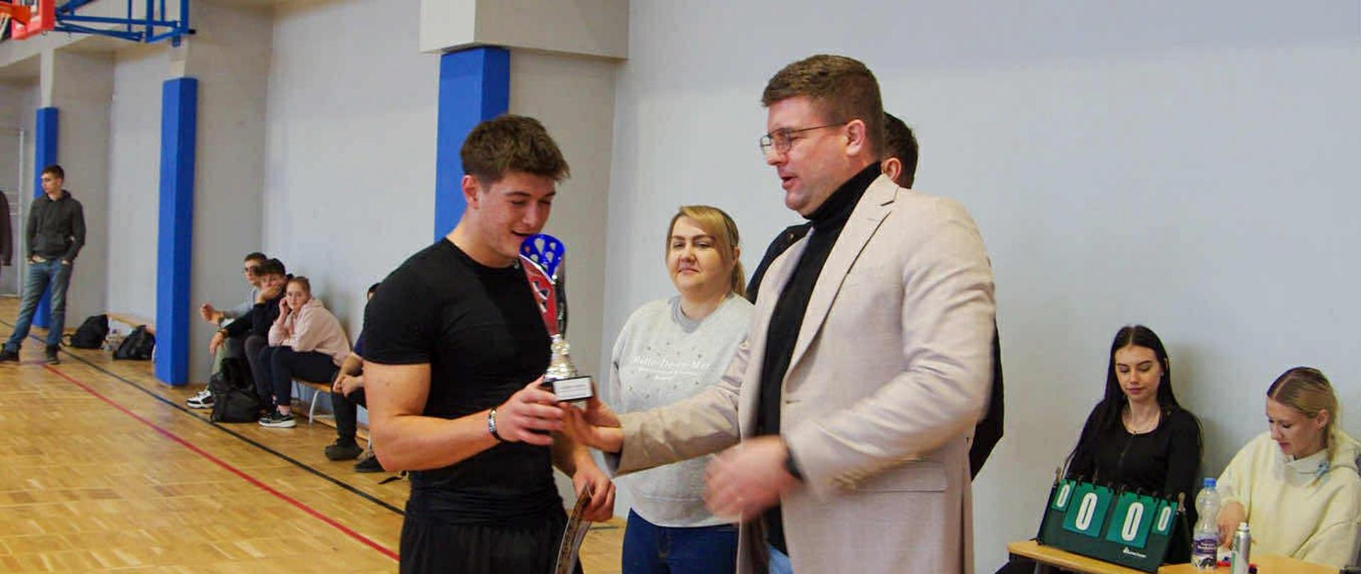  KLASOWY TURNIEJ PIŁKI NOŻNEJ 