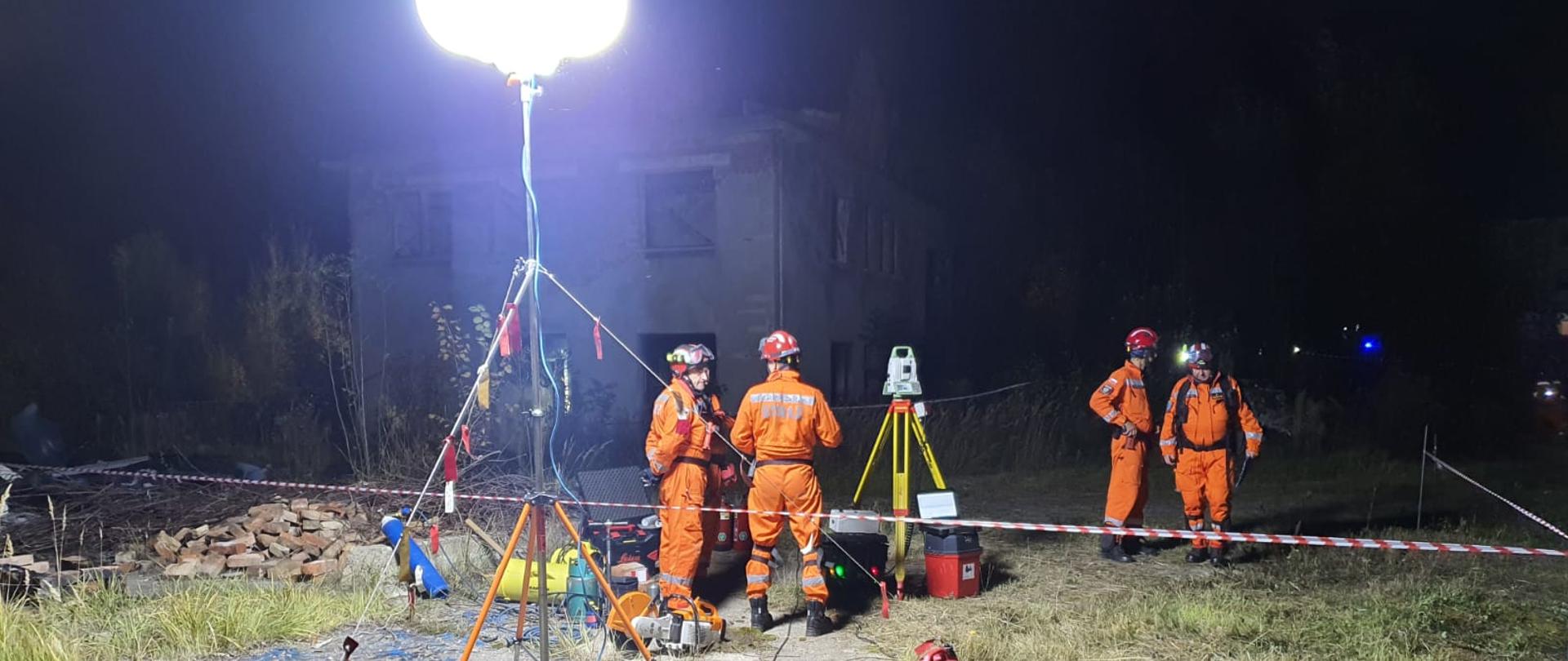 Strażacy SGPR Nowy Sącz prowadzą działania