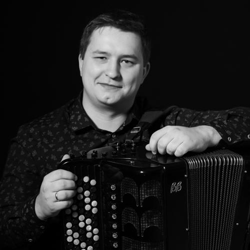 Mężczyzna z akordeonem.