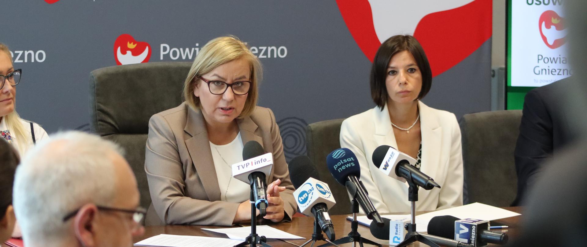 Paulina Hennig-Kloska, Minister Klimatu i Środowiska podczas konferencji w Gnieźnie 