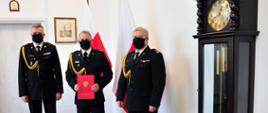 Zdjęcie przedstawia kierownictwo PSP województwa pomorskiego po wręczeniu aktu powołania.