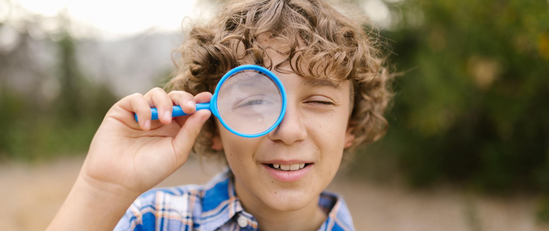 Zdjęcie autorstwa RDNE Stock project z Pexels: https://www.pexels.com/pl-pl/zdjecie/natura-mlody-portret-szczesliwy-8083825/