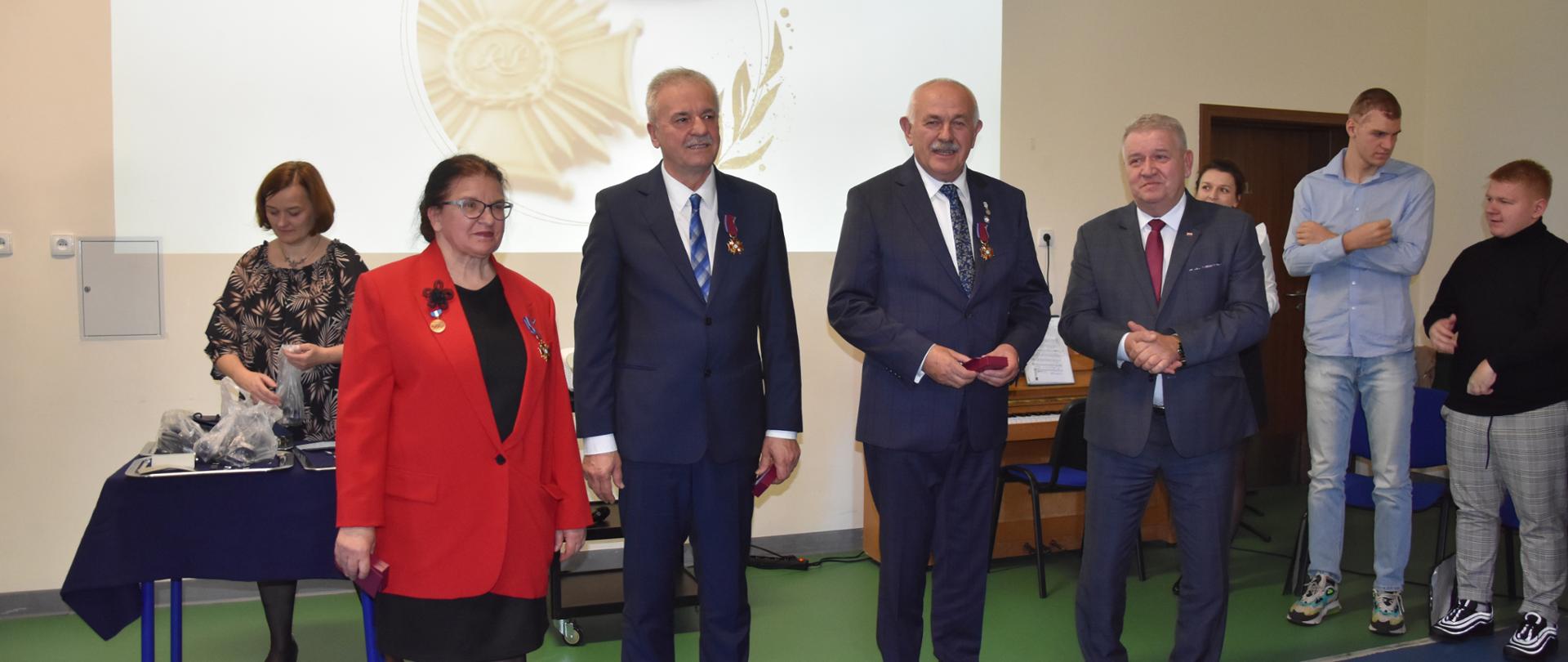 Wicewojewoda Mazowiecki wręczył Złote Krzyże Zasługi