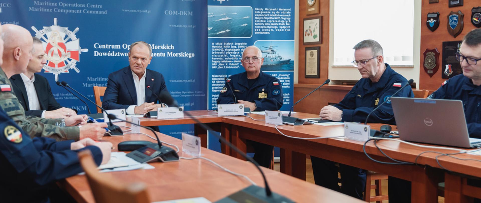 PM Tusk with Navy Command in Gdynia