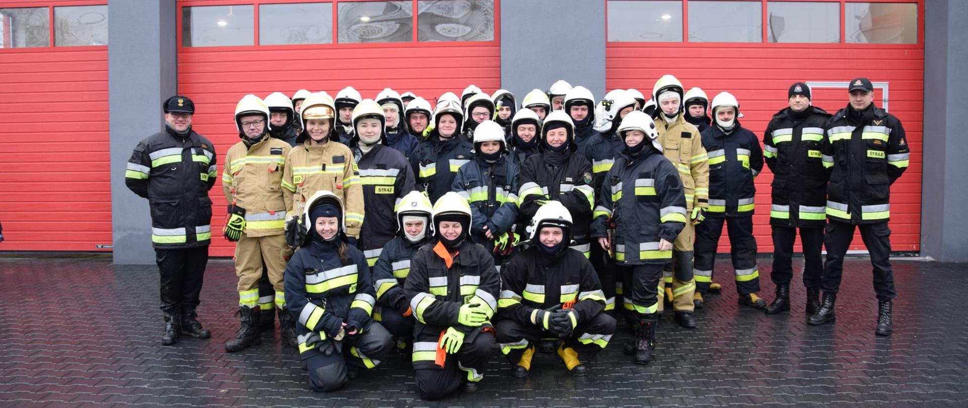 zdjęcie grupowe uczestników