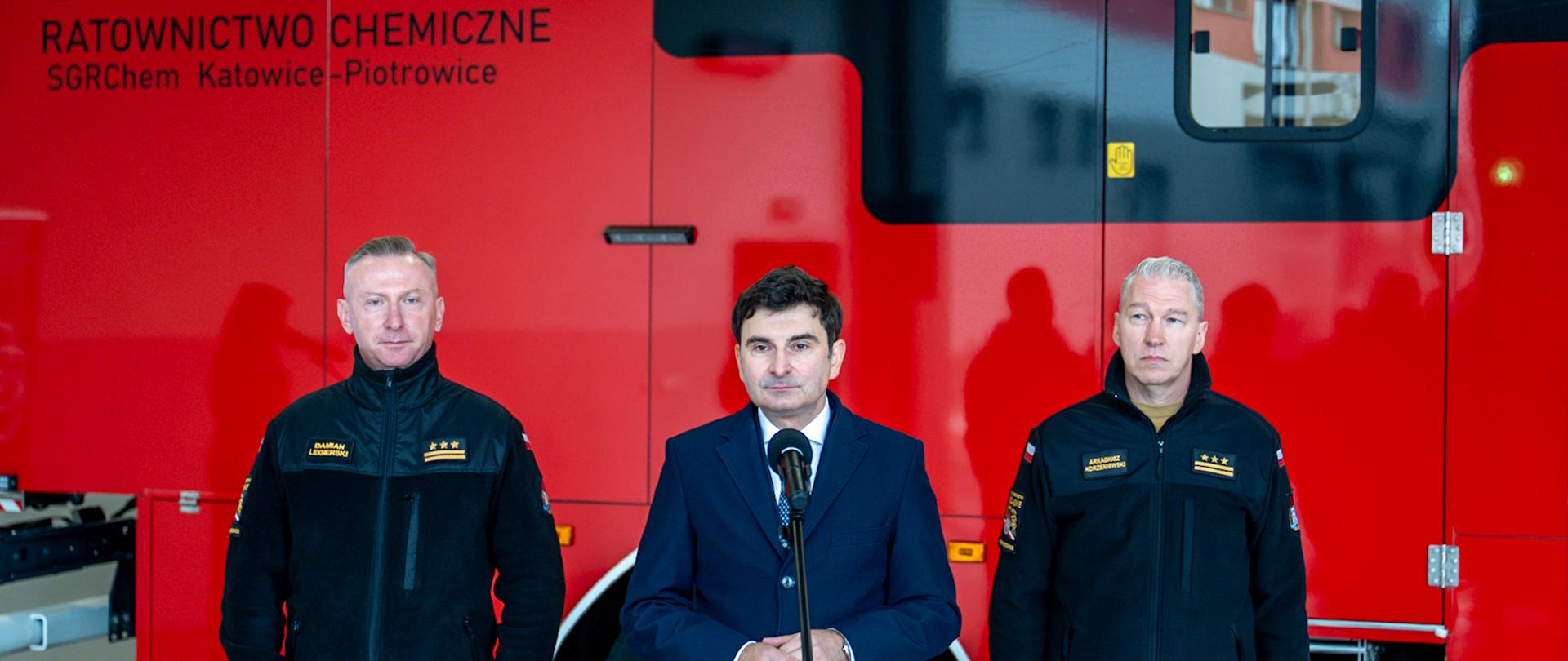 Briefing prasowy dotyczący dotacji na system zdalnej detekcji dla Specjalistycznej Grupy Ratownictwa Chemiczno -Ekologicznego Katowice - Piotrowice