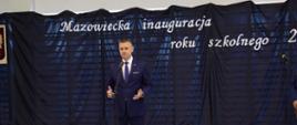 Wicewojewoda Mazowiecki podczas uroczystości rozpoczęcia roku szkolnego 2020/2021