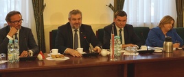 Minister Ardanowski podczas spotkania z ministrem Bassilem