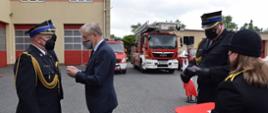 Wręczenie odznaczeń funkcjonariuszom PSP