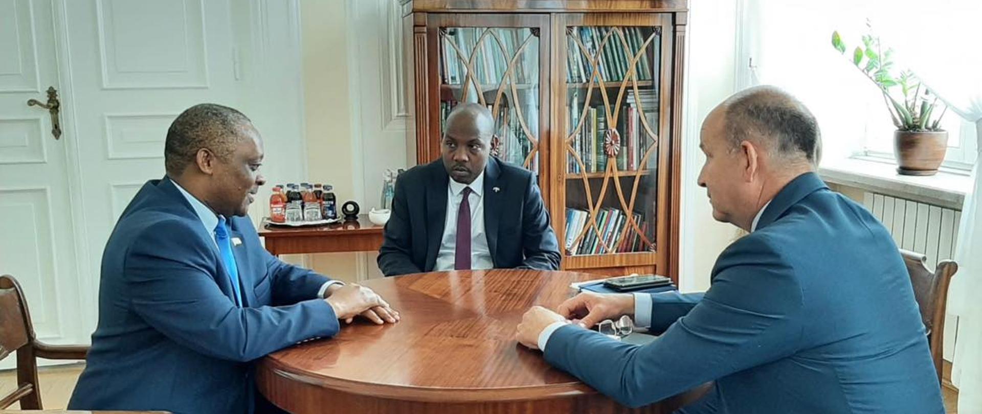 Spotkanie Wojewody z Ambasadorem Rwandy