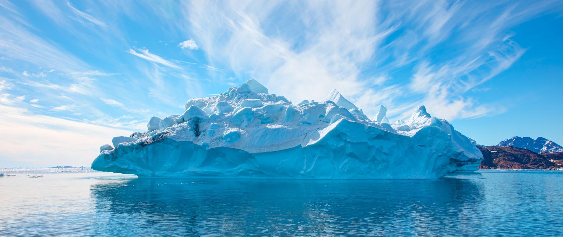 zdjęcie przedstawia lodowiec